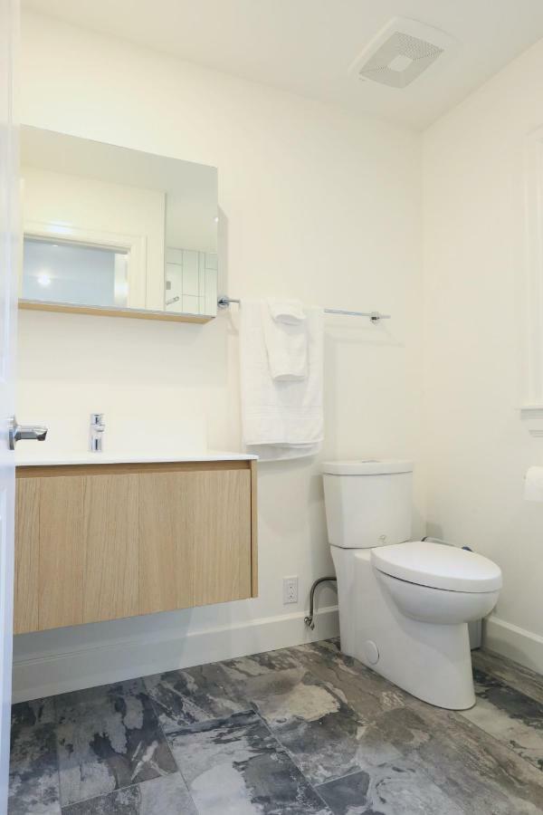 Vancouver Traveller B&B Екстериор снимка