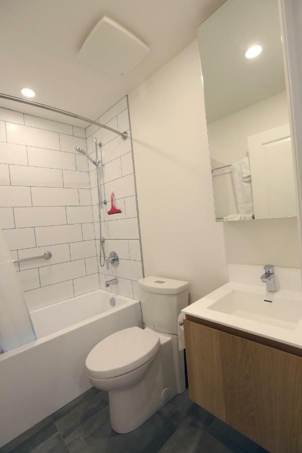 Vancouver Traveller B&B Екстериор снимка